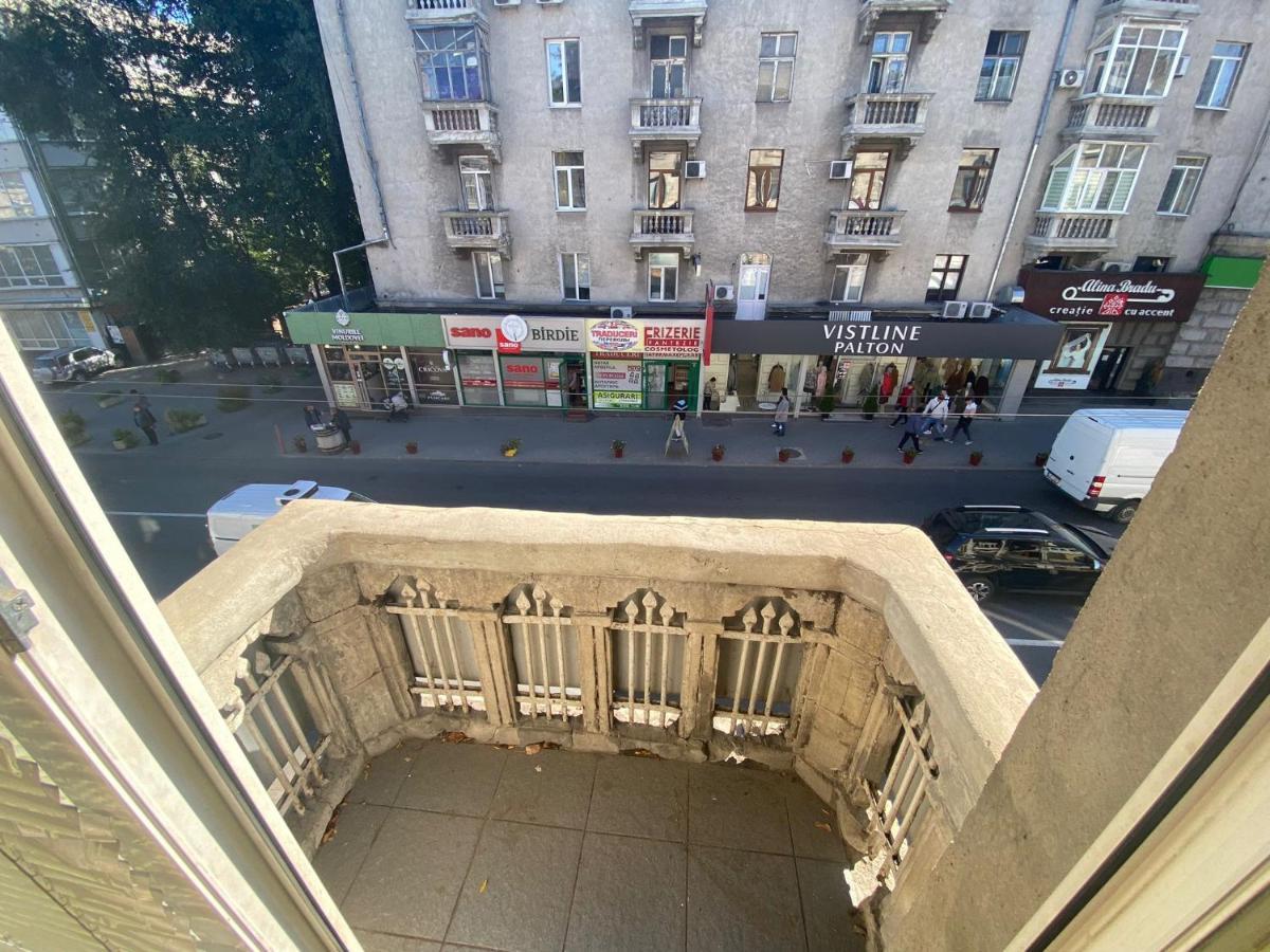 White New Apartments Ultracentral 2-Rooms In The Heart Chisinau Exterior foto