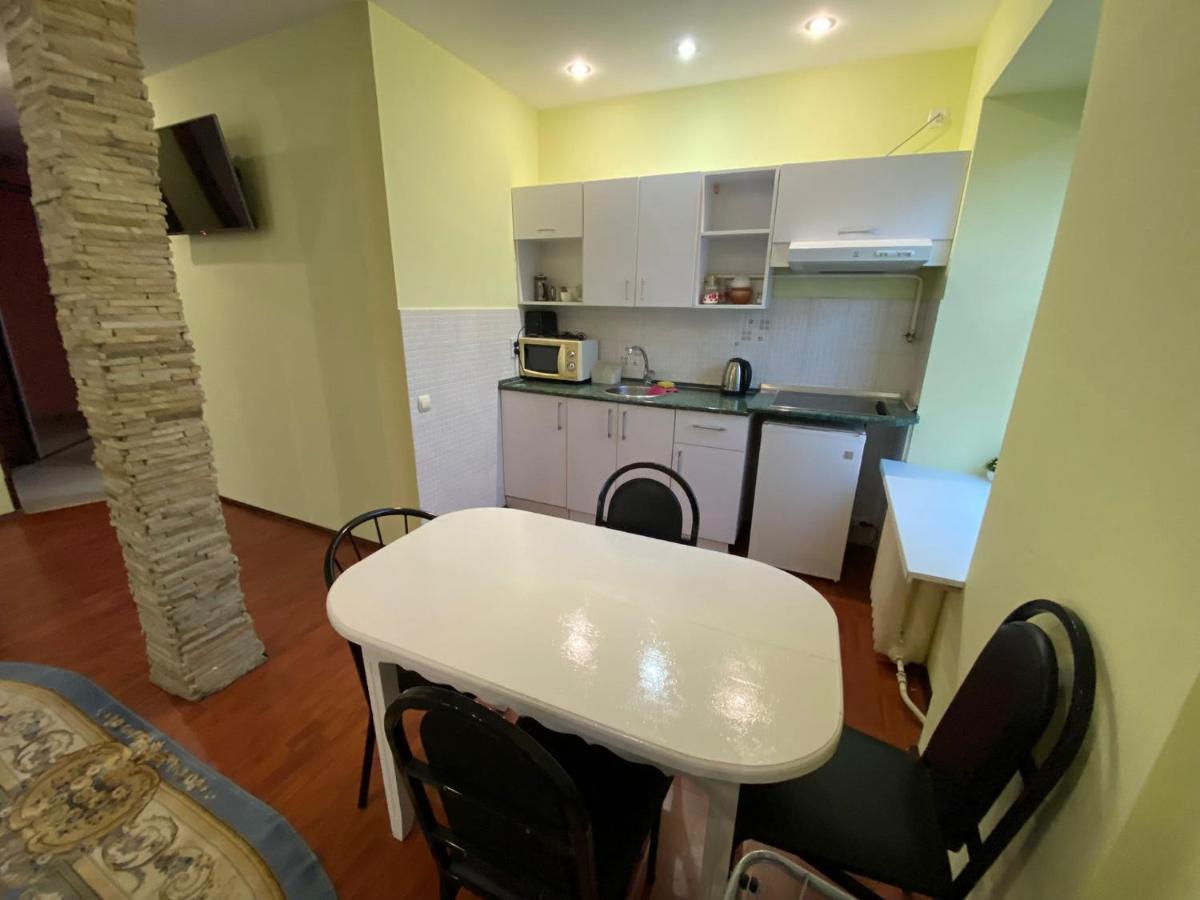 White New Apartments Ultracentral 2-Rooms In The Heart Chisinau Exterior foto
